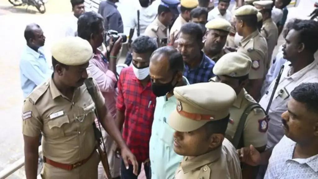 Ấn Độ tử hình 9 cảnh sát giết người vi phạm lệnh phong tỏa trong dịch Covid-19