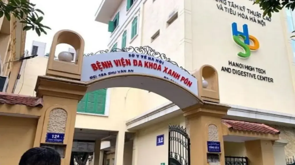 Bệnh viện Xanh Pôn khẳng định không liên quan bãi xe bị xử phạt