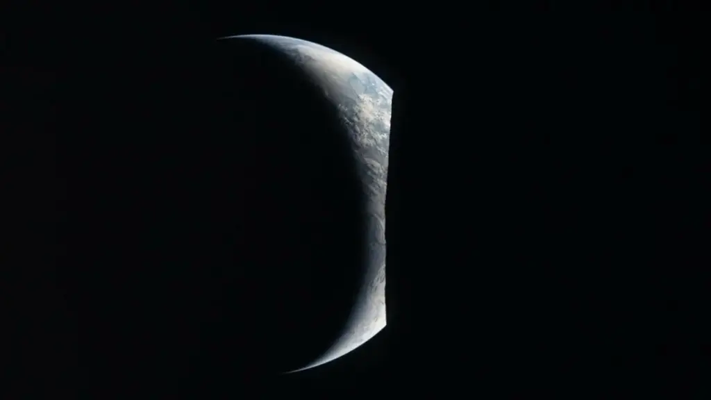 Cảnh 'Trái Đất mọc' chụp bởi phi hành đoàn Artemis II