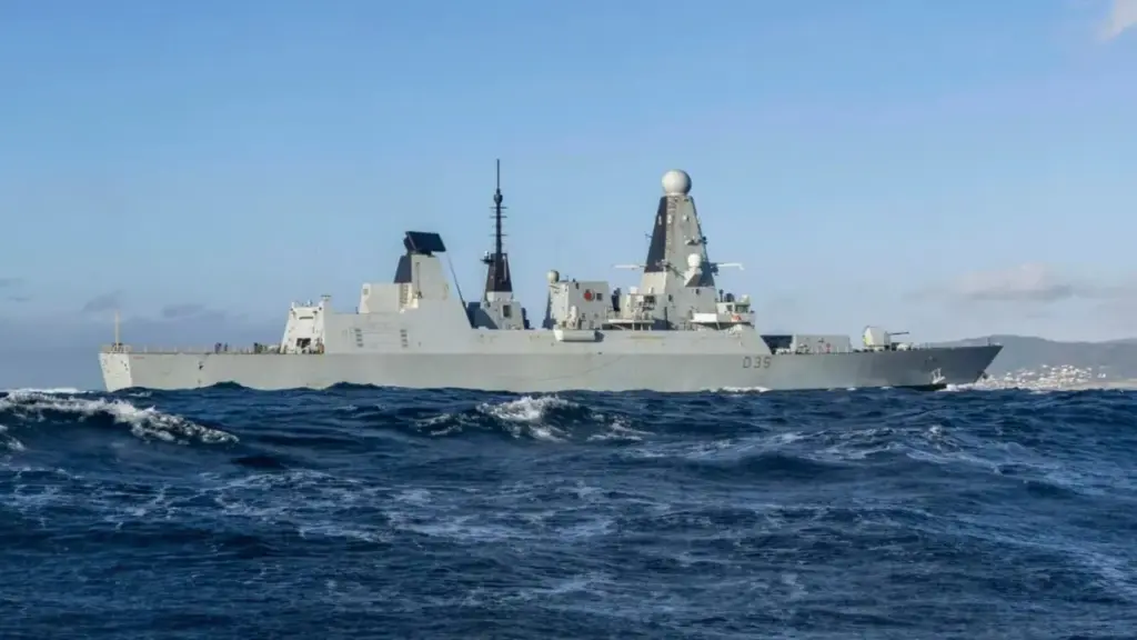 Chiến hạm tỷ USD của Anh hỏng hệ thống nước, phải hủy nhiệm vụ