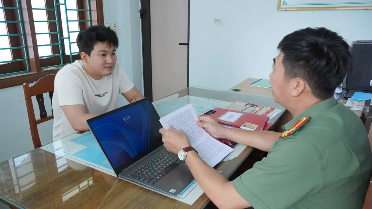 Chiêu đổi sim điện thoại chiếm quyền tài khoản, rút 23 tỷ đồng