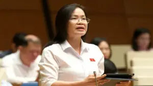 Có nên bỏ quy định người dân đi công chứng phải chụp ảnh cùng công chứng viên?