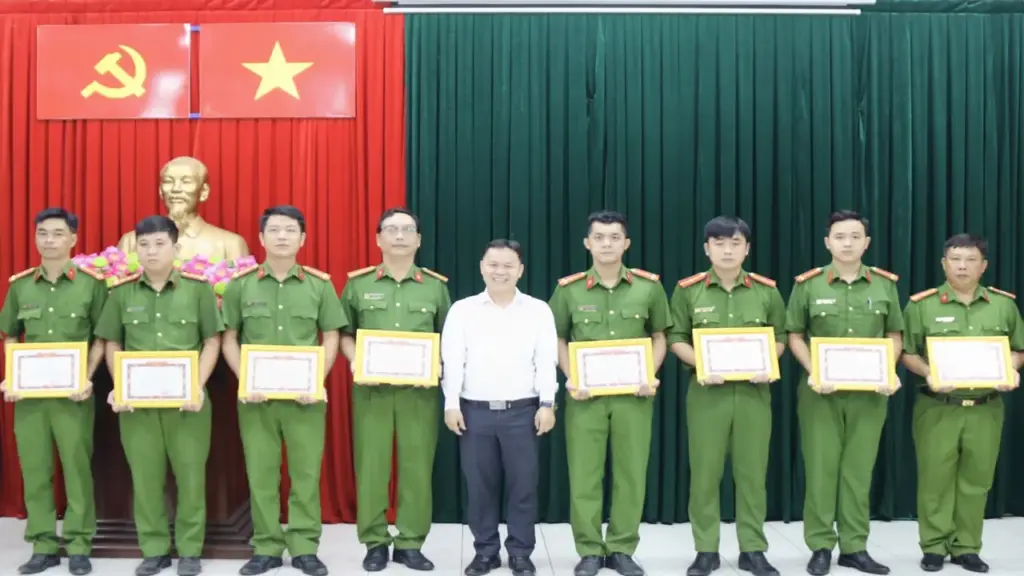 Công an xã Xuân Thới Sơn khám phá 3 vụ án chỉ trong 24 giờ