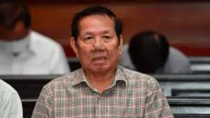 Cựu lãnh đạo Cao su Việt Nam khai 'từng trả lại 200.000 SGD nhưng doanh nghiệp từ chối'