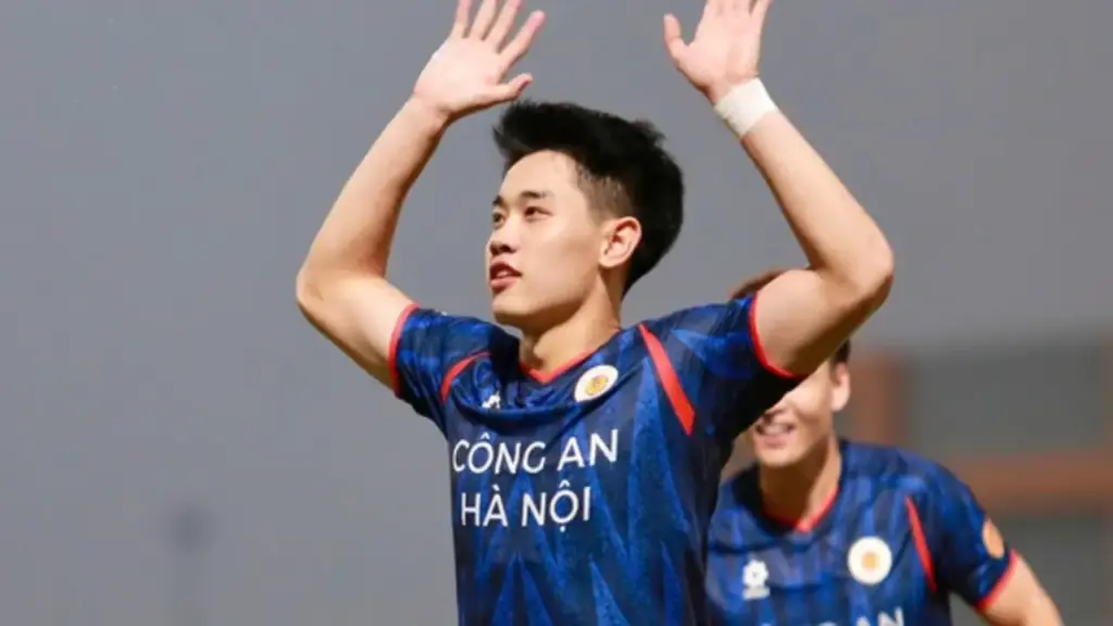 Đình Bắc ghi bàn, CLB CAHN vẫn bị đội cuối bảng PVF-CAND cầm chân: Đua vô địch và trụ hạng đều 'nóng'