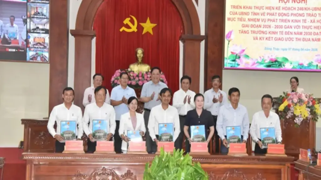 Đồng Tháp phát động thi đua, quyết tâm tăng trưởng 2 con số