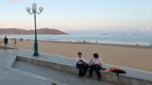 Gia Lai: 6 học sinh lớp 12 đi tắm biển, một em bị mất tích