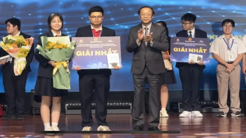 Giải nhất khoa học kỹ thuật quốc gia: Bộ Giáo dục và Đào tạo khẳng định không có đạo văn, sao chép