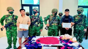 Hai thanh niên vận chuyển 24.000 viên hồng phiến để lấy 30 triệu tiền công