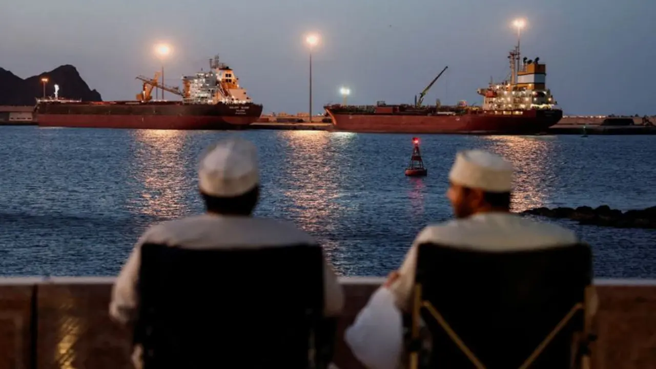 Iran chia các nước thành 3 nhóm được đưa tàu thuyền qua eo biển Hormuz