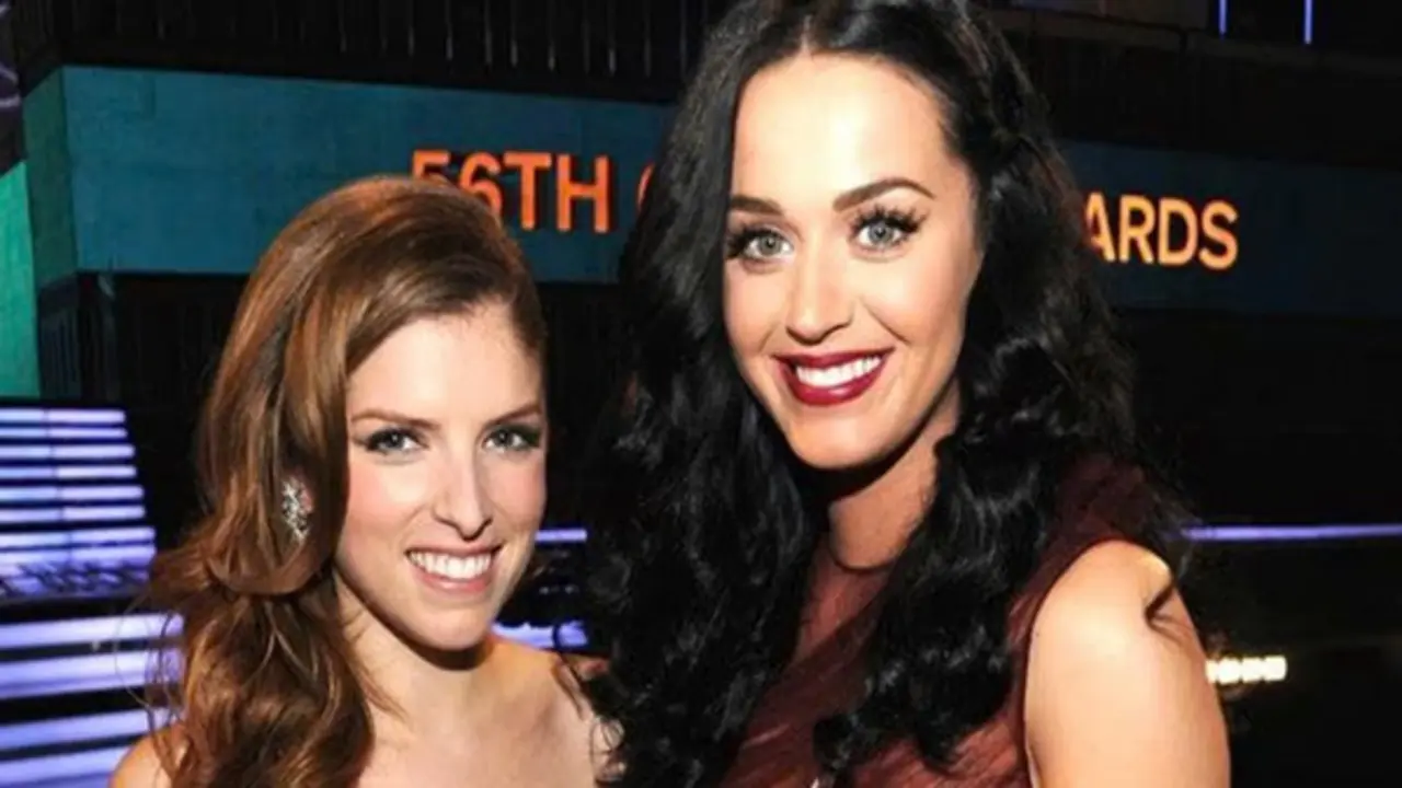 Katy Perry tiếp tục bị một sao nữ khác là Anna Kendrick cáo buộc sàm sỡ