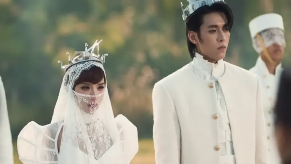 LyLy và bạn diễn cao 1,91m ra sao sau 'cơn sốt' phim tết 450 tỉ đồng?