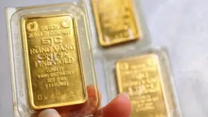 Ngân hàng Nhà nước nói gì khi giá vàng trong nước cao hơn thế giới?