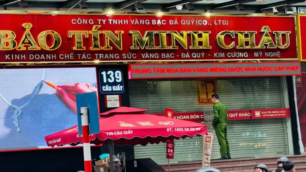 Ông chủ vàng bạc đá quý Bảo Tín Minh Châu bị khởi tố