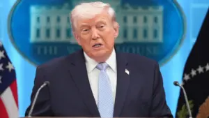 Ông Trump: Mỹ có thể phá hủy toàn bộ cầu, nhà máy điện Iran trong 4 giờ