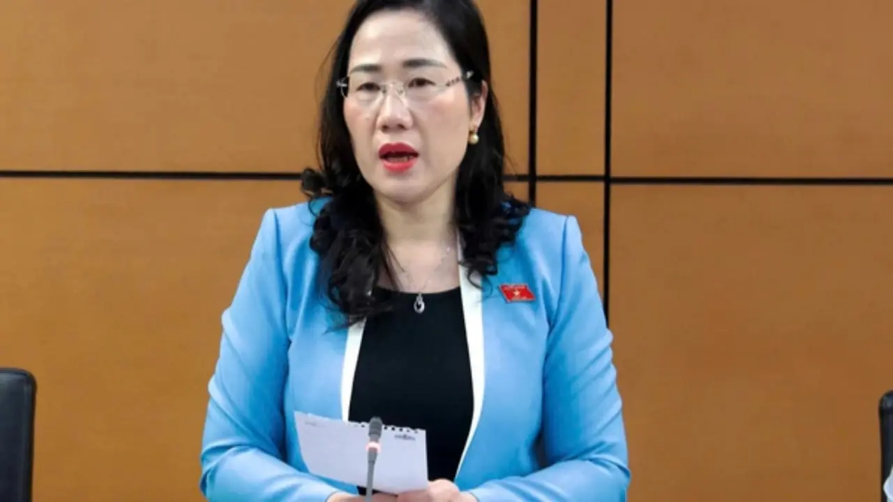 Quốc hội lo lắng thịt lợn bẩn, ốc bươu 'ngâm thủy tinh lỏng'