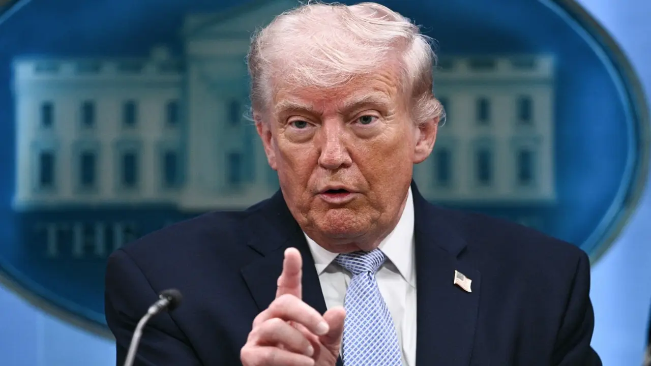 Tối hậu thư sắp hết hạn, ông Trump đe dọa 'xóa sổ nền văn minh Iran'