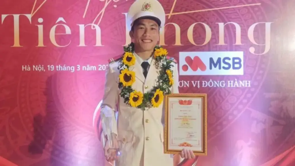 Trung sĩ 27 tuổi sở hữu 2 huy chương vàng thế giới