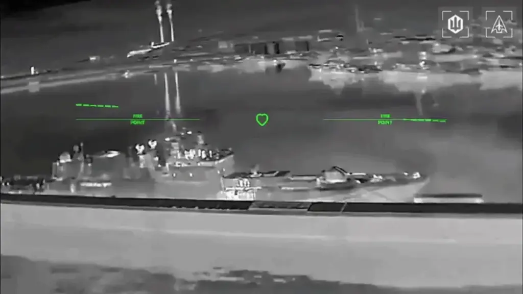 Ukraine tuyên bố tập kích tàu hộ vệ tên lửa Nga